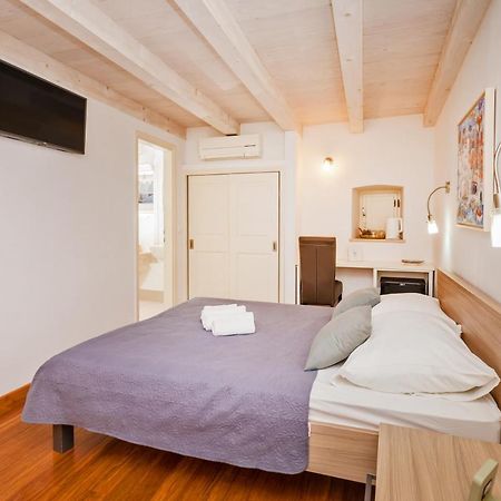 Rafael Rooms & Apartments Old Town By Duhomes ดูบรอฟนิก ภายนอก รูปภาพ