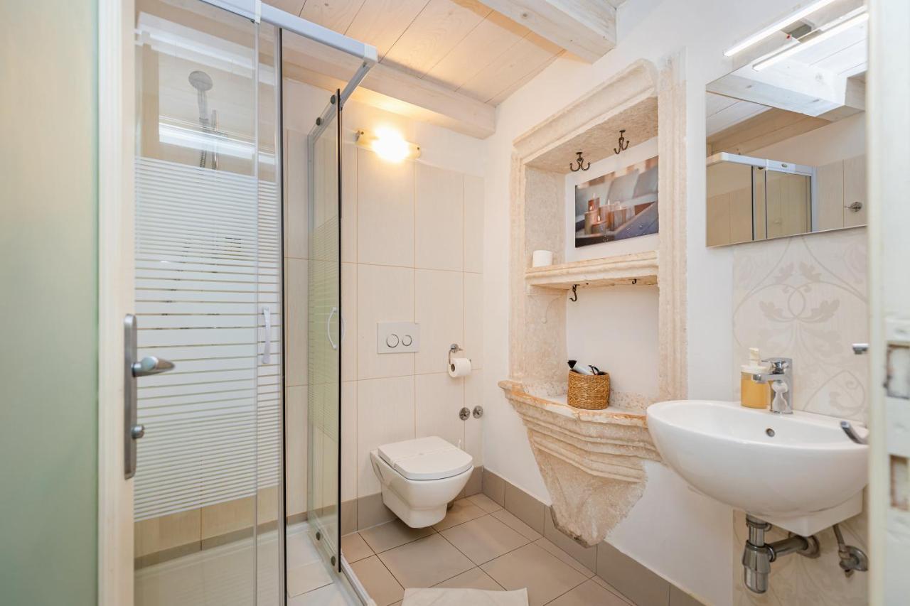 Rafael Rooms & Apartments Old Town By Duhomes ดูบรอฟนิก ภายนอก รูปภาพ